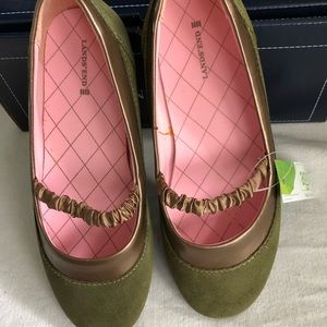 Lands end girls size 1 youth dress ballet flat . NIB. Moss green bronzegold trim